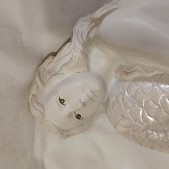 Elegant Dreaming Mermaid Sculpture Figurine Nautical Decor - Picture 11 of 11